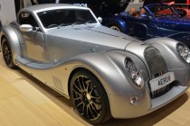 В Женеве состоялась премьера нового спортивного ретромобиля Morgan Aero 8