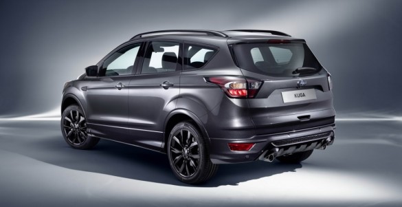 Ford Kuga 2017, вид сзади